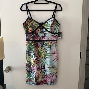 NWT Guess spaghetti strip tropical dress with sweetheart cut size 10
